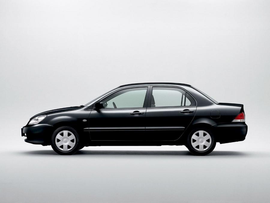  Mitsubishi Lancer MX-E 2010 года  (JP) (фото 6 из 8)